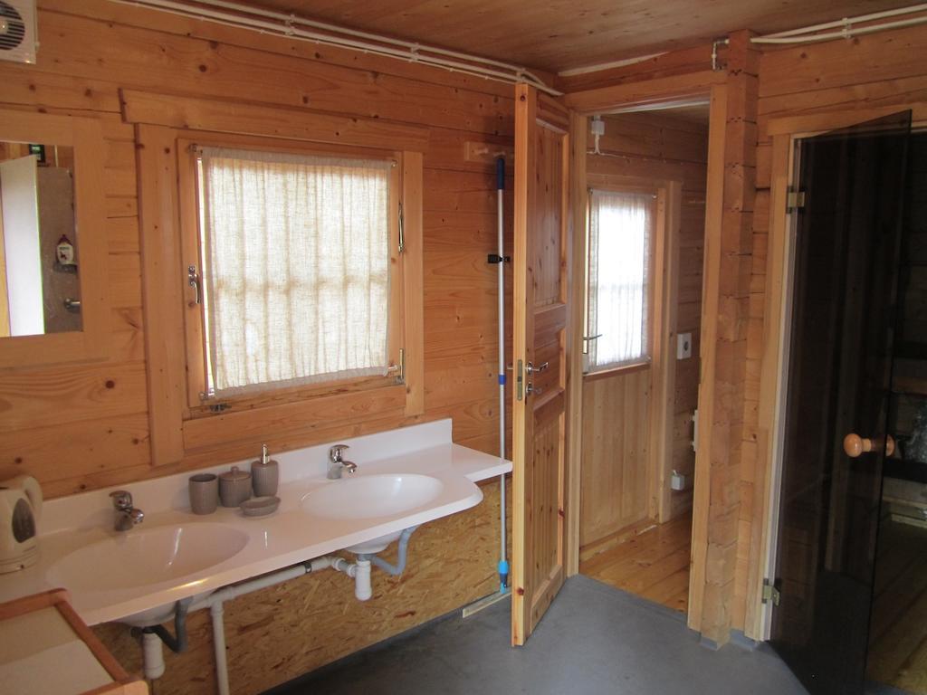 Pivarootsi Holiday Village Habitación foto